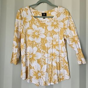 JM Collection Yellow and White Floral Scoop Neck 3/4 Sleeve Top